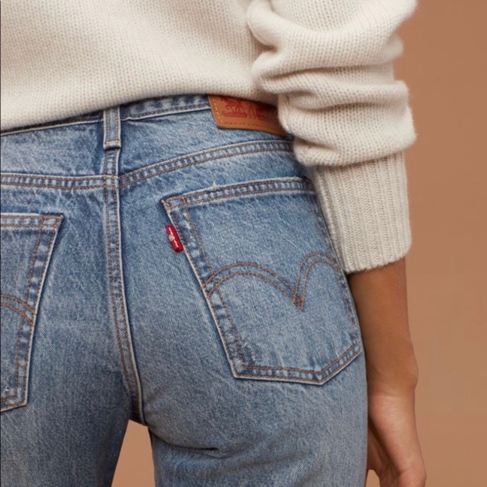 Levi Wedgie Fit White Oak Denim